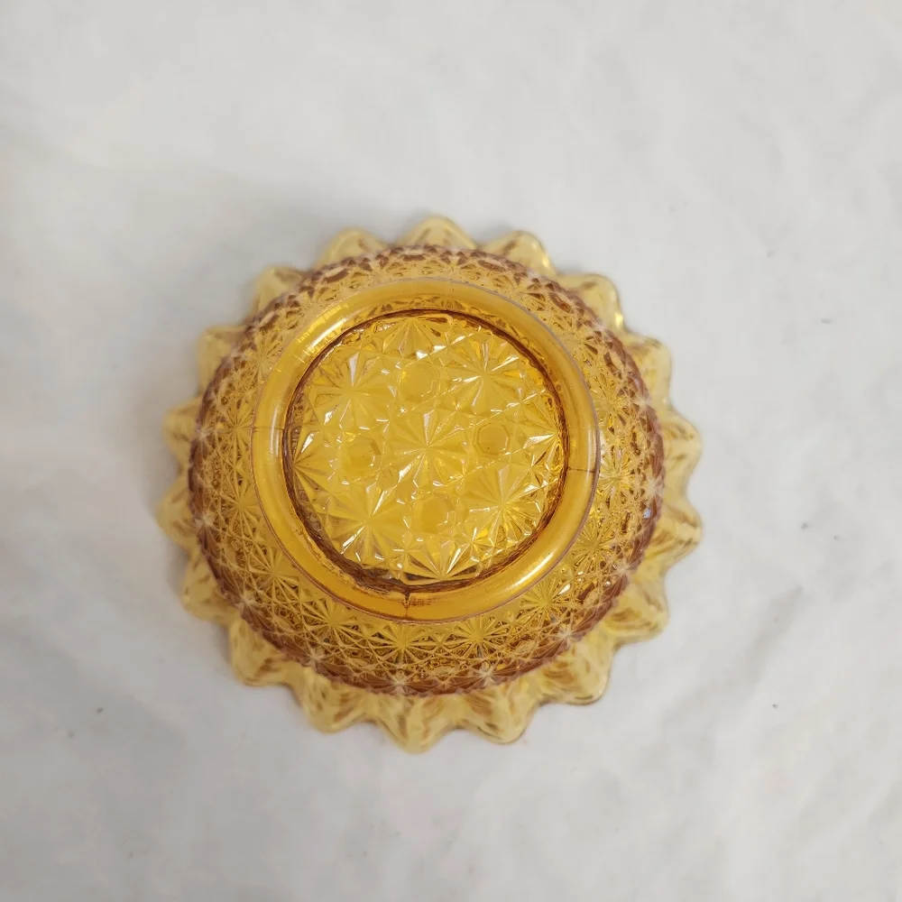 LE Smith Amber Daisy and Button Glass Candy Dish Bowl